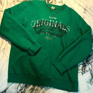 Green crew neck 🐊